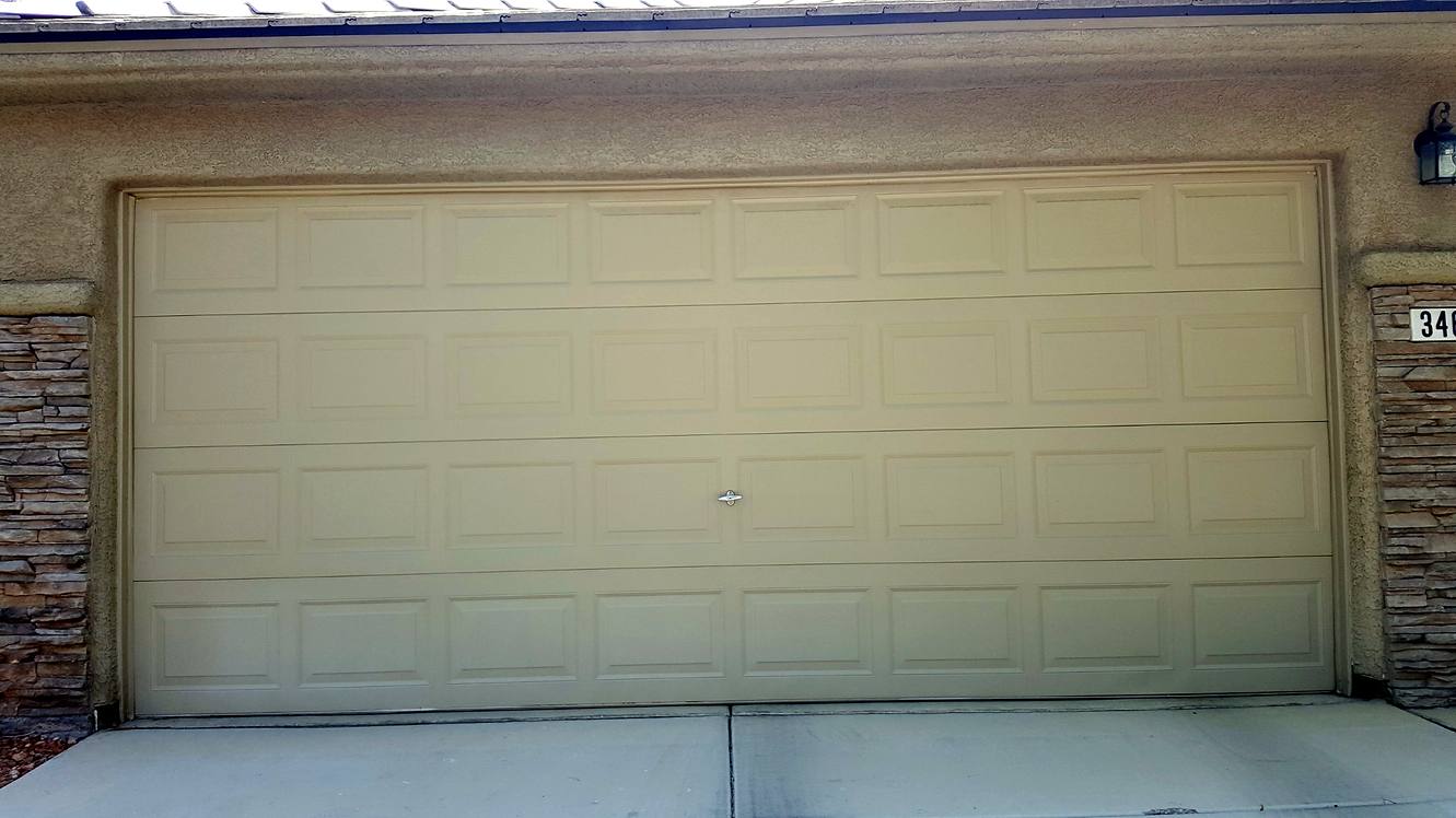 Phoenix garage door in extreme heat